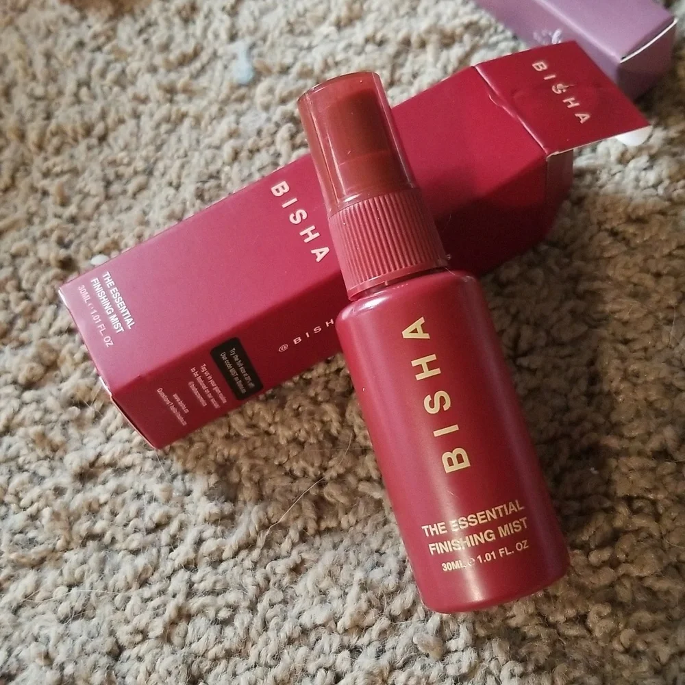 4/25 bundle item. BISHA Essential Rice Setting Spray